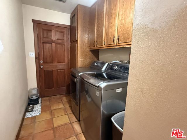 33931 Hanawalt Road, Santa Clarita CA: https://media.crmls.org/mediaz/35484fee-5dca-4835-9e42-56c1ab474abc.jpg