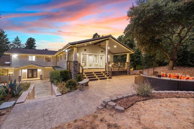23435 Summit Road, Los Gatos CA: https://media.crmls.org/mediaz/35487f1a-99e2-40b8-93a4-3341ad7354ce.jpg