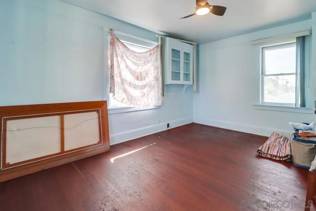 305 F Avenue, National City CA: https://media.crmls.org/mediaz/3548a687-49be-4977-b0d8-ea7f517380c6.jpg