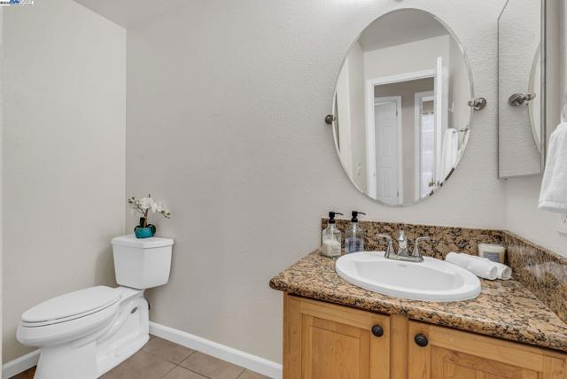349 Cose Ln, Tracy CA: https://media.crmls.org/mediaz/354939bb-435d-4958-b6b7-61b39c80d6c0.jpg
