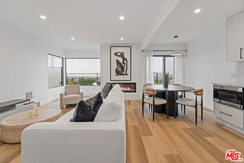 3305 Ocean Front Walk #1 & 2