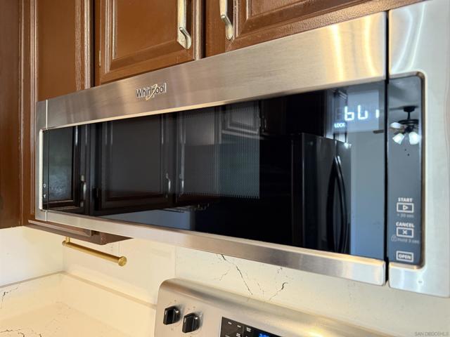 2057 Burton St, San Diego CA: https://media.crmls.org/mediaz/3549ec80-d53b-476c-9f34-62c4f2ba17f3.jpg
