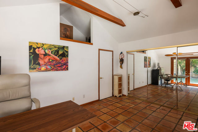8921 Rosewood Avenue, West Hollywood CA: https://media.crmls.org/mediaz/354a02bc-7eac-410b-81f7-aef60b2104bb.jpg