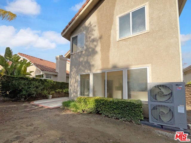 650 Twin Peaks Avenue photo 5