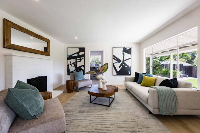 12540 Robleda Road, Los Altos Hills CA: https://media.crmls.org/mediaz/354a5ccb-1da3-4f51-94c9-89290525cefd.jpg