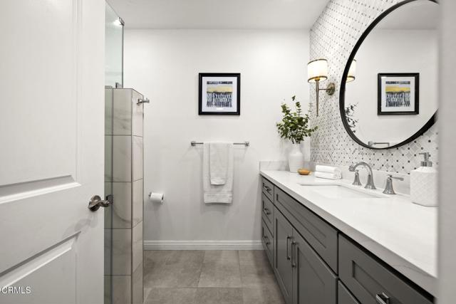 9545 Creemore Place, Tujunga CA: https://media.crmls.org/mediaz/354aadb5-0fb9-4ccf-ab32-e75658b0bdd4.jpg
