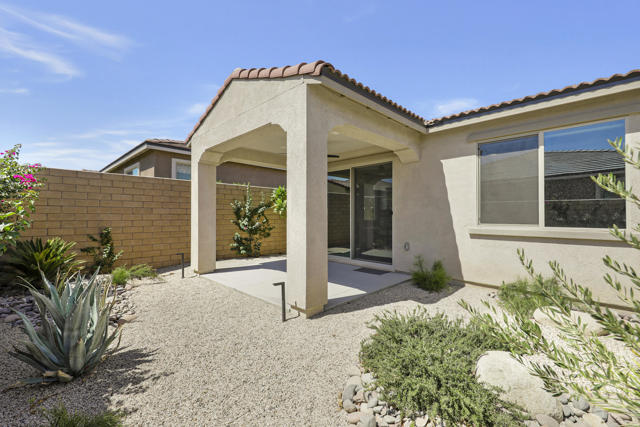 78783 Fortuna Place, Palm Desert CA: https://media.crmls.org/mediaz/354de048-4279-4486-93df-6bce61e68fe9.jpg
