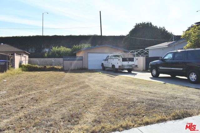 812 W Fernfield Drive, Monterey Park CA: https://media.crmls.org/mediaz/354dee59-3cbd-4cb2-ab0c-be3ac4a84e1b.jpg
