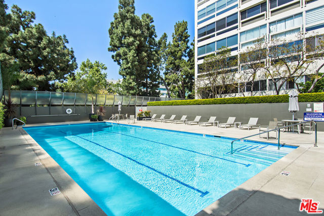 2222 Avenue Of The Stars, Los Angeles CA: https://media.crmls.org/mediaz/354df08e-7dc0-45e7-947c-ada1b39280ae.jpg