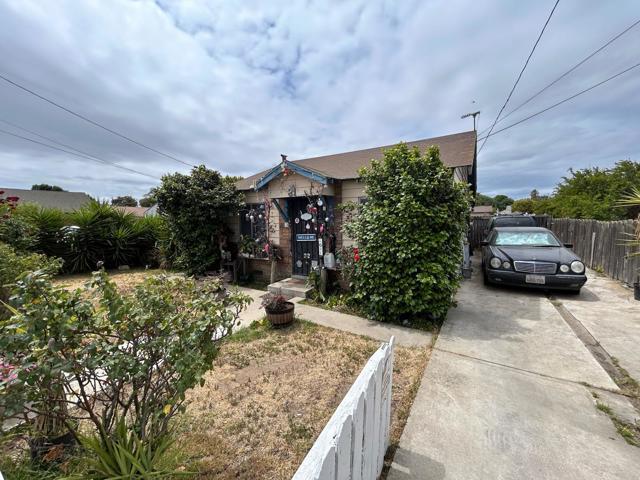 31 10th Street, Greenfield CA: https://media.crmls.org/mediaz/354df0c7-0b38-4e8f-93e5-e284a625d0c9.jpg