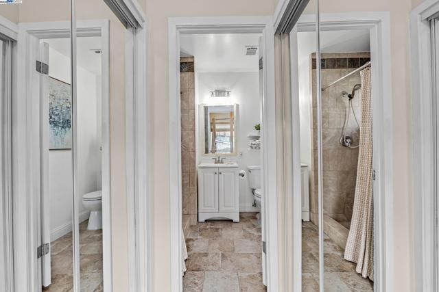 4421 Muirwood Dr, Pleasanton CA: https://media.crmls.org/mediaz/35507311-a3db-4d9d-b984-3eecffbb4c6a.jpg