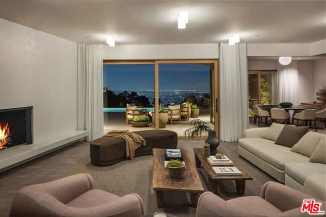 1849 Rising Glen Road, Los Angeles CA: https://media.crmls.org/mediaz/355100c7-c396-43bb-8683-57d181bb6cf6.jpg