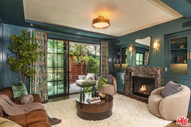 116 S Carmelina Avenue, Los Angeles CA: https://media.crmls.org/mediaz/355152f5-3cbe-41c1-b800-6524fd3eb229.jpg