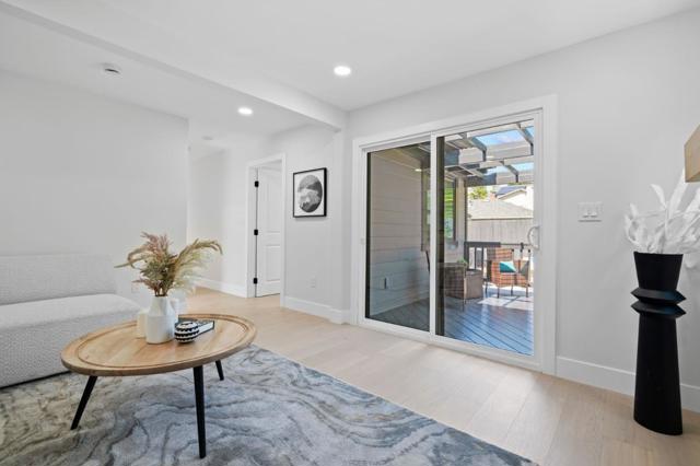 Image 14 of 32 For 727 Crompton Road