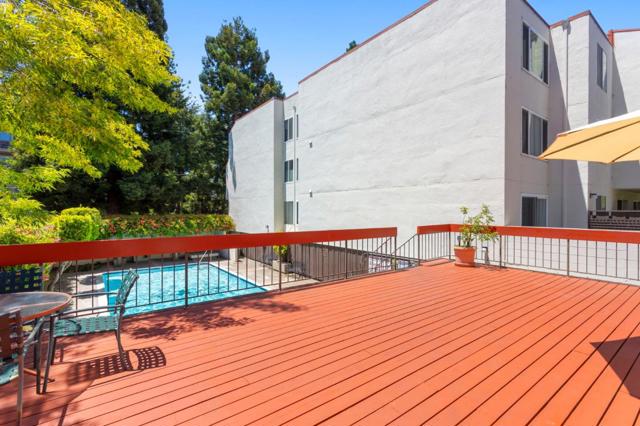 288 Whitmore Street, Oakland CA: https://media.crmls.org/mediaz/3551d8a5-8be0-458a-a944-e4cc9dd96297.jpg