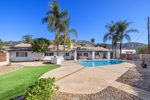 Detail Gallery Image 35 of 40 For 9739 Carta Ln, El Cajon,  CA 92021 - 5 Beds | 4 Baths