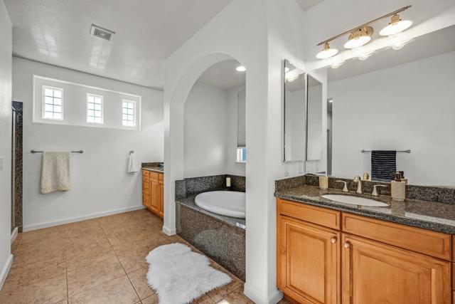134 N Menlo Park Street, Mountain House CA: https://media.crmls.org/mediaz/35537681-2686-40ad-823f-d6680819c1c5.jpg