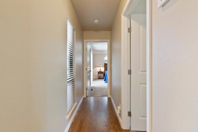 38 Barbras Court, Hollister CA: https://media.crmls.org/mediaz/3553b7bb-9c33-4133-8895-46e561c88c04.jpg