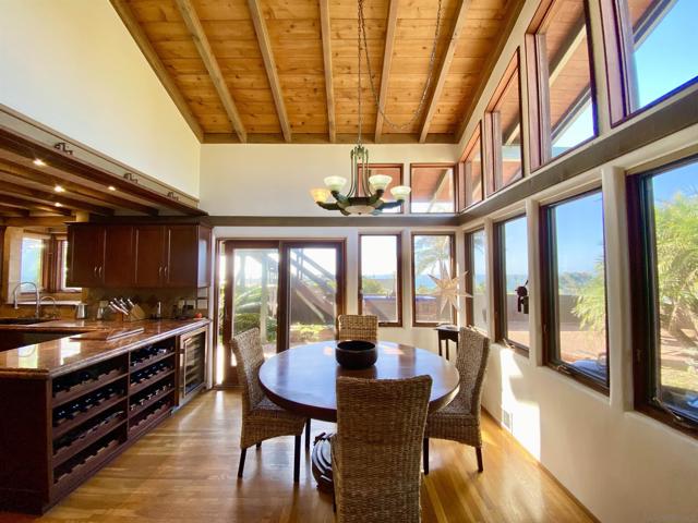 936 Cornish, San Diego CA: https://media.crmls.org/mediaz/35545065-f3d5-4847-ae1d-b52acf03dcfb.jpg