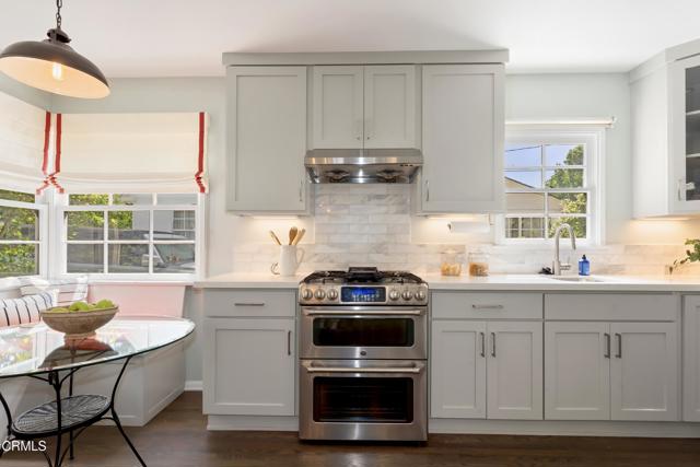 1236 New York Drive, Altadena CA: https://media.crmls.org/mediaz/3554840c-9a4d-41f9-b791-a91411aa1c18.jpg