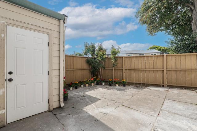 4251 Apollo Circle, Union City CA: https://media.crmls.org/mediaz/3555369e-e5a6-4ee1-ba1a-4789eb9faf39.jpg