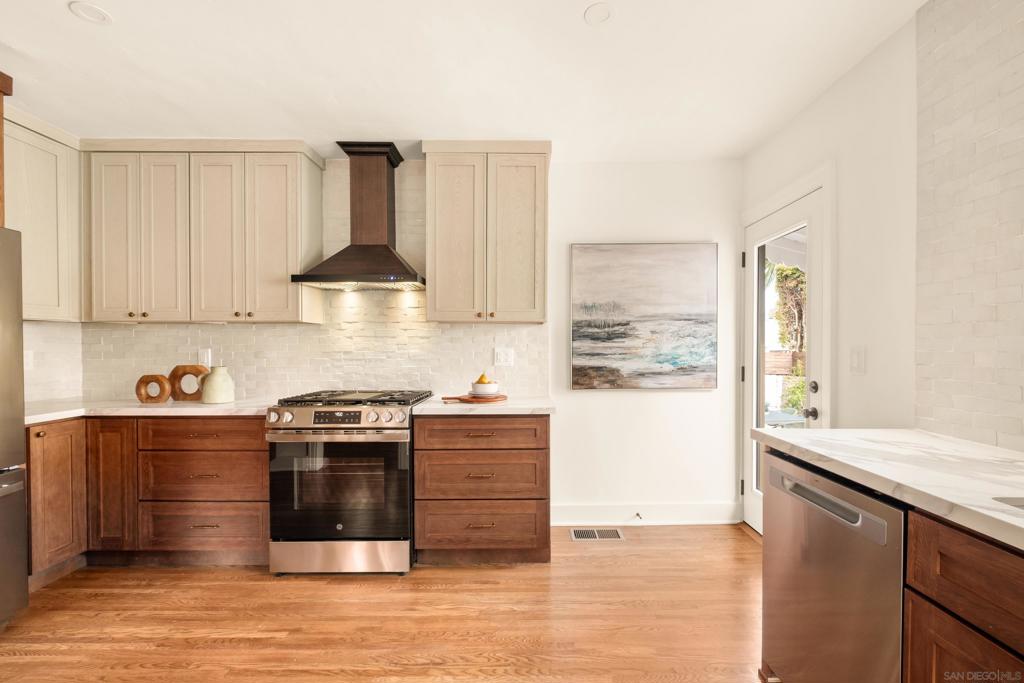 4817 Biona Drive - photo 12