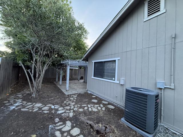 Image 36 of 38 For 1870 Azurite Way