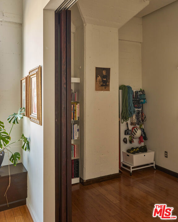 1855 Industrial Street, 416 photo 20