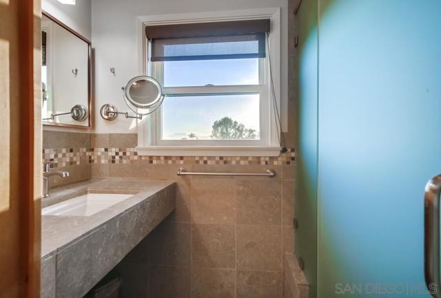 4471 Rolando Blvd, San Diego CA: https://media.crmls.org/mediaz/35594aff-70e1-455a-9a24-1348cdee3397.jpg