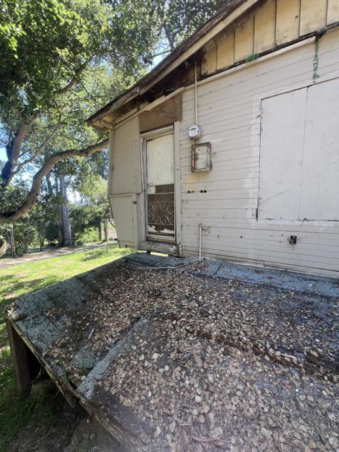 17160 Wilson Way, Royal Oaks CA: https://media.crmls.org/mediaz/355ac595-d3e2-4ecf-b71c-f5d79ff58fe0.jpg