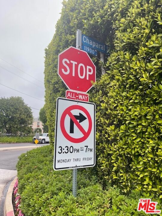 11797 CHAPARAL Street, Los Angeles CA: https://media.crmls.org/mediaz/355af683-7693-4890-8975-dbfefbfce4a0.jpg