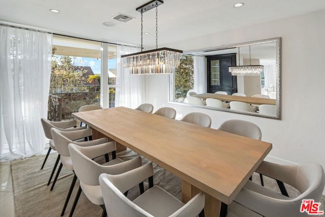 9620 Highridge Drive, Beverly Hills CA: https://media.crmls.org/mediaz/355b3bf1-4dd2-4c15-b7a1-599239de0dfd.jpg