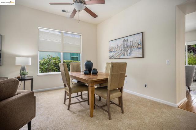 1012 Centennial Drive, Brentwood CA: https://media.crmls.org/mediaz/355b6348-662f-45c0-b50f-74c9e18e6bd4.jpg