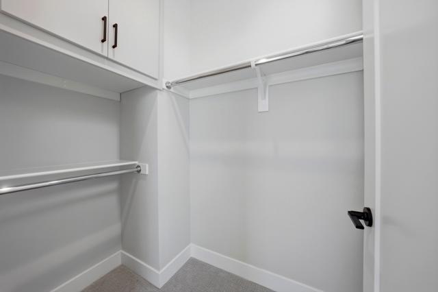 Image 26 of 41 For 41868 Volare Court