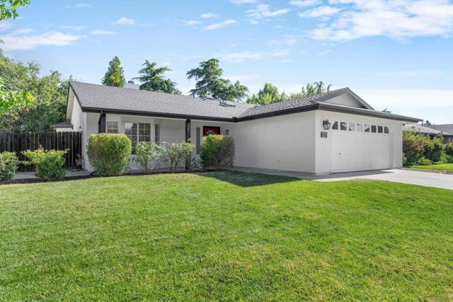 321 Pepper Dr., Tehachapi CA: https://media.crmls.org/mediaz/355d5fa1-73bb-4776-a8cb-3fbce22a85cb.jpg