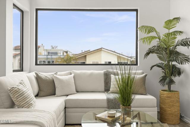 Detail Gallery Image 7 of 40 For 116 La Brea St, Oxnard,  CA 93035 - 2 Beds | 2 Baths