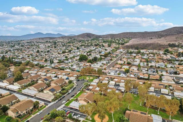 10220 Princess Sarit Way, Santee CA: https://media.crmls.org/mediaz/355f5bba-eeef-441c-a54e-33a7c854866a.jpg