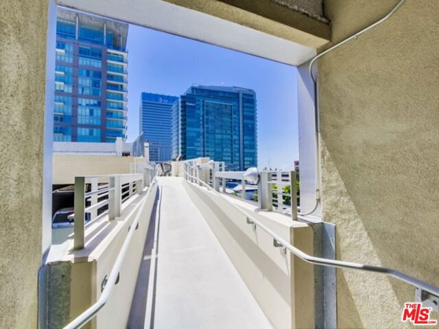 1130 S Flower Street, Los Angeles CA: https://media.crmls.org/mediaz/355ff2b8-4b33-4b00-8817-75cce1dd5e44.jpg