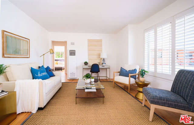1621 CENTINELA Avenue, E photo 2