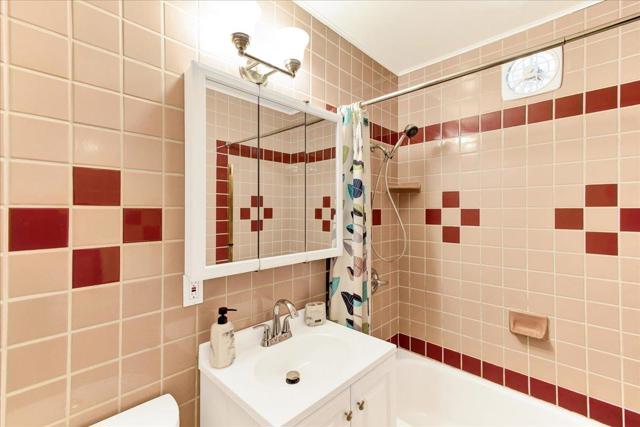3139 Laneview Drive, San Jose CA: https://media.crmls.org/mediaz/35608c81-652e-4a2f-a671-a0308dfbf616.jpg