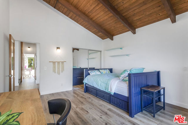 32701 Vista De Los Ondas Street, Malibu CA: https://media.crmls.org/mediaz/35609810-763a-48f4-aafe-e40ee50dd9b8.jpg