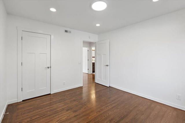 539 Los Ninos Way, Los Altos CA: https://media.crmls.org/mediaz/356119e1-feeb-49f3-a4bf-ca71e176e483.jpg