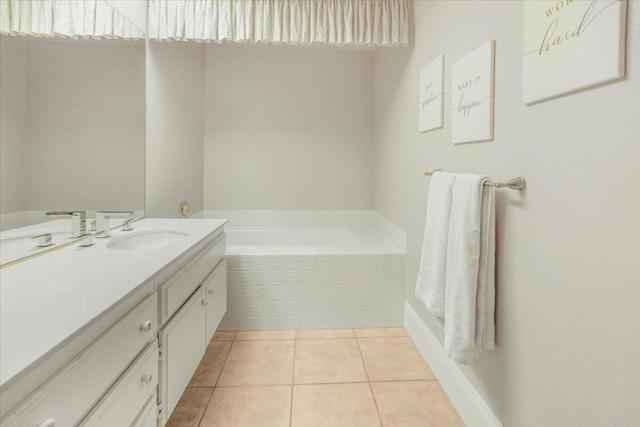 23 Pine Valley Drive, Rancho Mirage CA: https://media.crmls.org/mediaz/3561b4a1-878c-4a03-879d-dd1515faf8fe.jpg