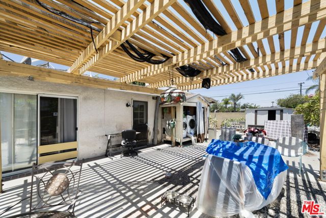 700 S Plymouth Place, Anaheim CA: https://media.crmls.org/mediaz/3561d667-9184-4764-93f8-116327703b80.jpg