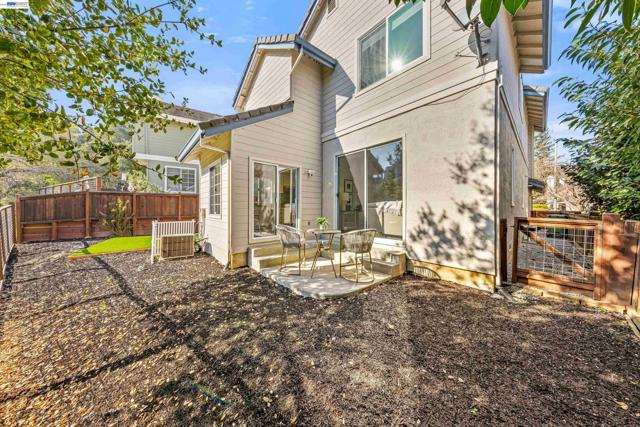47 Summer Hill Court, Danville CA: https://media.crmls.org/mediaz/3562ced2-d396-4888-a057-f61e3c2b1f0e.jpg