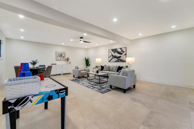 2071 Oakley Avenue, Menlo Park CA: https://media.crmls.org/mediaz/356393fc-5e04-4aa0-ac22-37bd46f39472.jpg