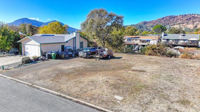 601 Bass Lane, Clearlake Oaks CA: https://media.crmls.org/mediaz/3563ae68-0457-493d-be89-bf67651cc19f.jpg