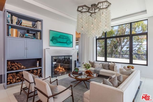 400 Amalfi Drive photo 5