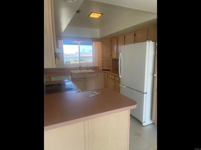 Detail Gallery Image 8 of 27 For 3755 Vista Campana Dr #43,  Oceanside,  CA 92057 - 2 Beds | 2 Baths