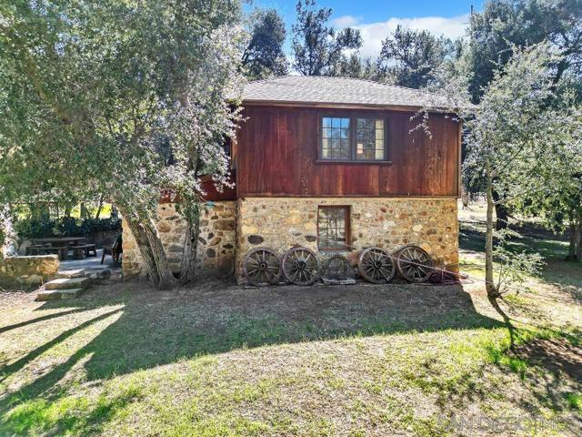 Image 5 of 64 For 28967 Oak Ln